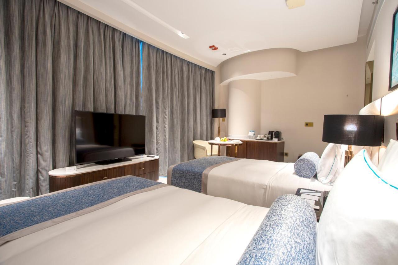 Century Marina Hotel - Lusail Exterior photo Deluxe Room