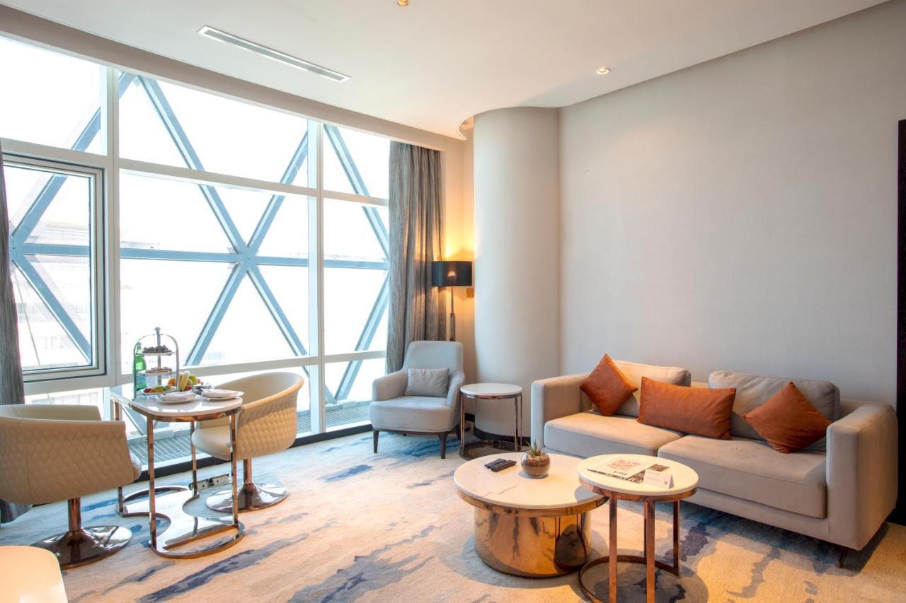 Century Marina Hotel - Lusail Exterior photo A living room at the hotel