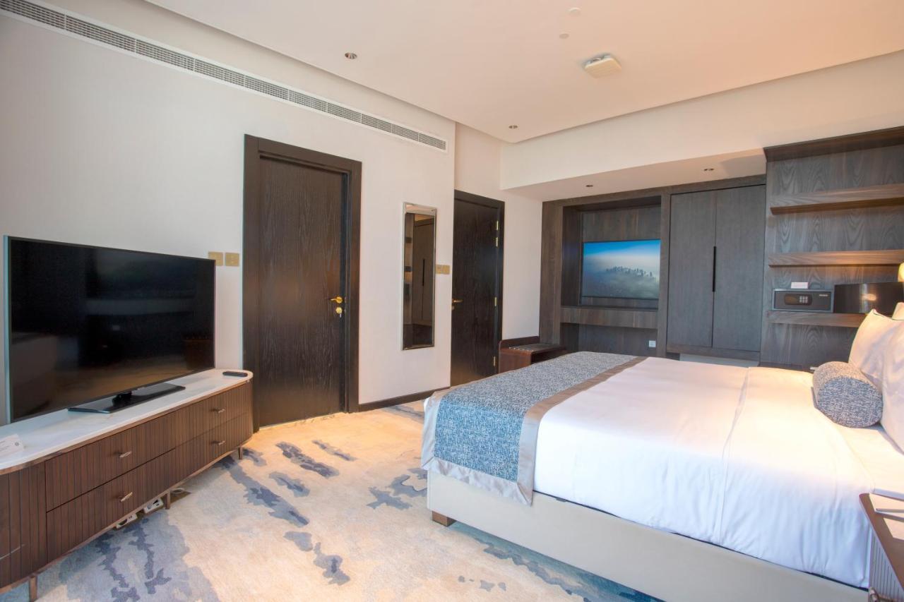 Century Marina Hotel - Lusail Exterior photo A bedroom at the hotel