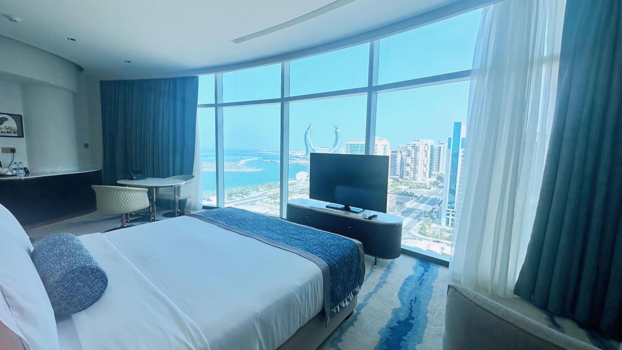 Century Marina Hotel - Lusail Exterior photo A bedroom at the hotel
